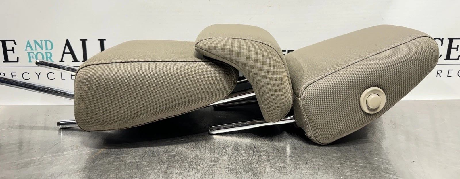  rear 2nd row headrest cloth complete set oem 