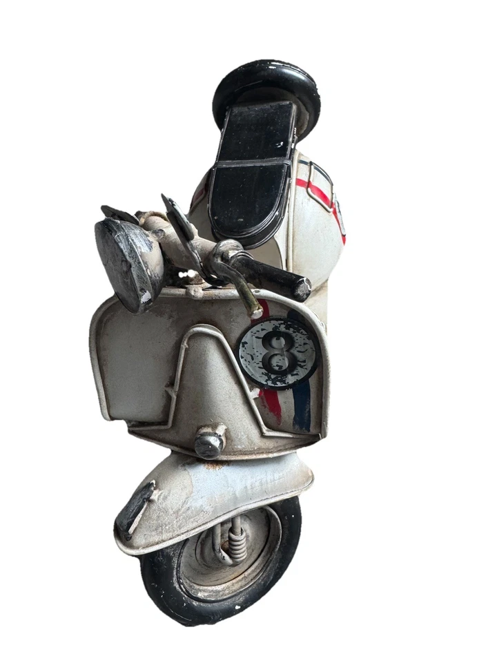 Large Metal Art Custom Patina Maisto Vespa 50 Special 1971 Scooter Moped - Image 3 of 4