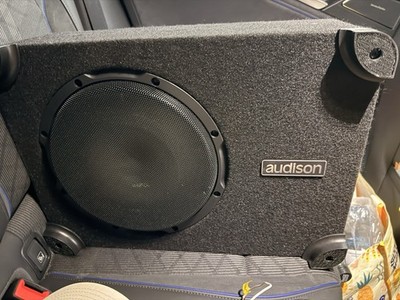 VW Soundsystem Golf 8 Audison SR1.500 Verstärker + Audison APBX10DS Harman