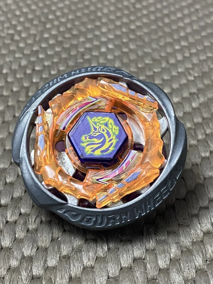 Beyblade Burn Unicorno SW145JB autêntico Takara Tomy luta de metal - Imagem 2 de 4