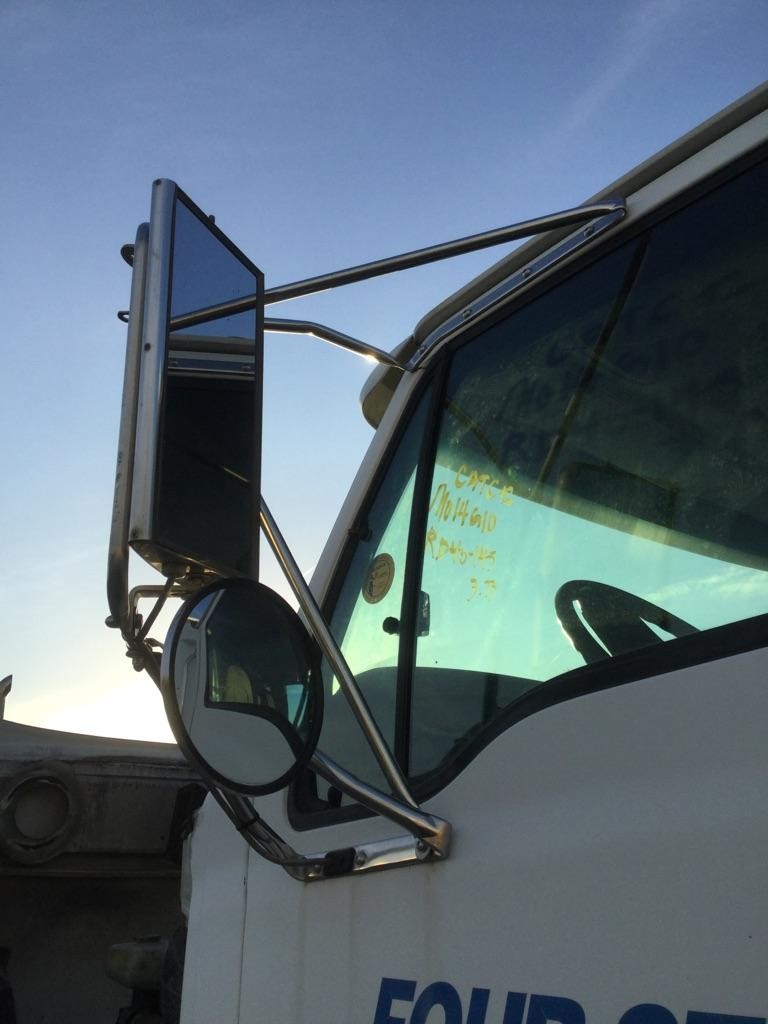 STERLING A9500 MIRROR ASSEMBLY CAB/DOOR 3253428