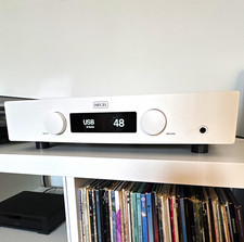 Hegel H120 White Integrated Amplifier 2CH Class AB USB Headphone 230V