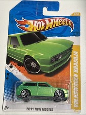 Hot Wheels Volkswagen Brasilia 8/244