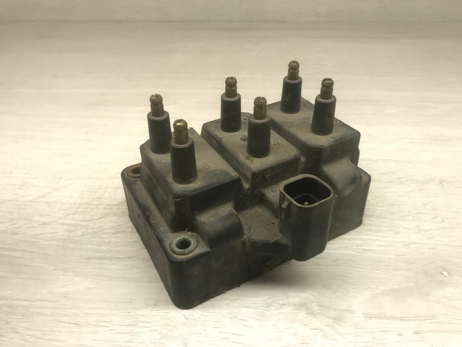 A128 Dodge Plymouth Chrysler Ignition Coil Pack 1870 5233140 eBay