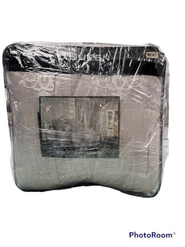 J. Queen New York Home Aimee Queen Comforter Zestaw Beżowy Nowy Uszkodzony pakiet - Zdjęcie 1 z 5