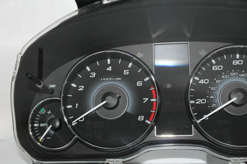 Cuadro de instrumentos velocímetro medidores del panel de instrumentos Subaru Legacy 2010 18.739 millas Foto 2 de 4