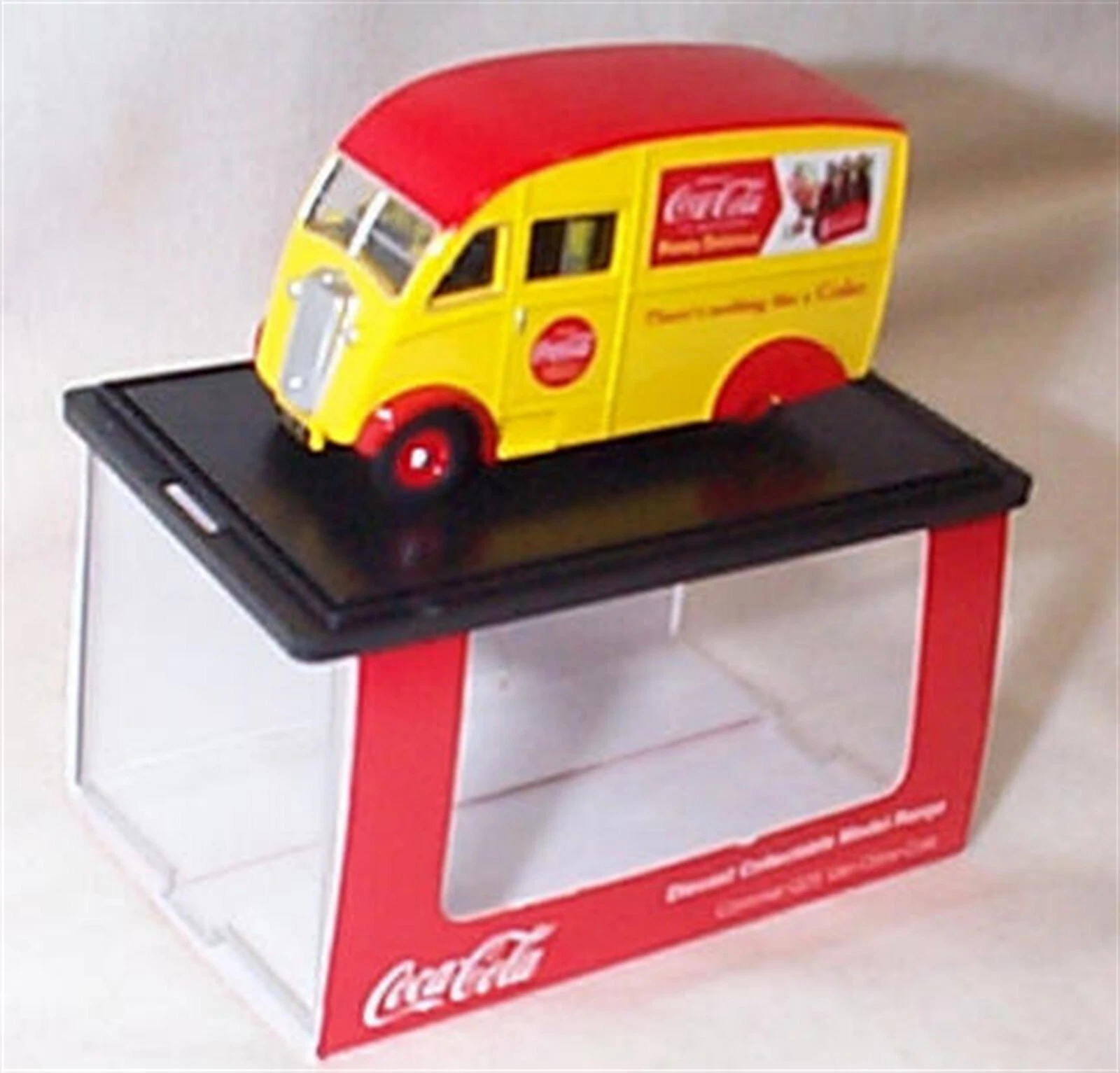 VANS OXFORD 1 76 COMMER Q25 VAN COCA COLA 76CM010CC nuovo con custodia