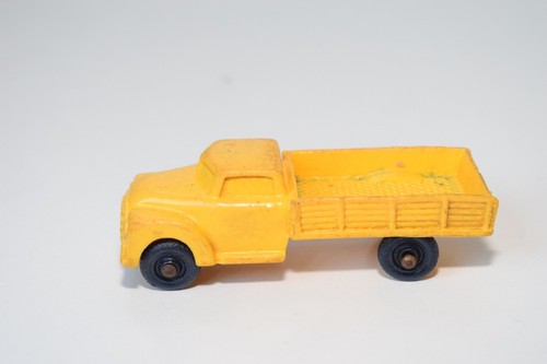 A48 1:43 TOMTE LAERDAL VINYL CHEVROLET LORRY YELLOW EXCELLENT CONDITION 4 - Picture 2 of 7
