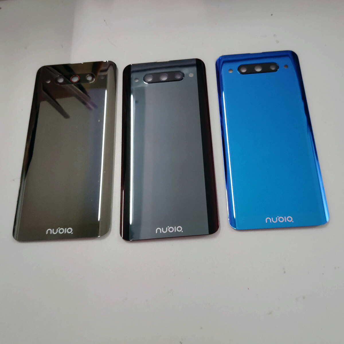 ZTE nubia z20 背面ディスプレイ 写真の本体のみ 箱無し ZTE Nubia Z20 ( NX627J ) Back LCD Display + Touch Screen