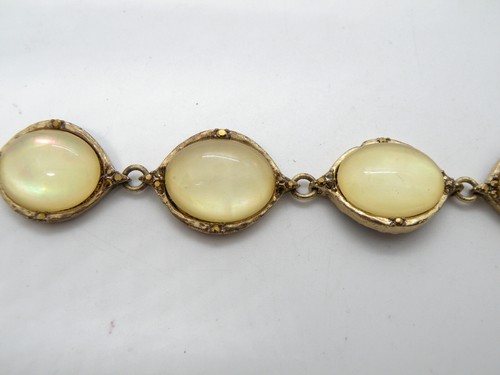 Lucky Brand Signed Yellow Moonglow Stone Lucite Gold Tone Women Jewelry Bracelet - Picture 5 of 7