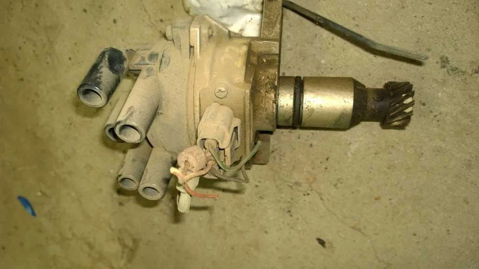 93 94 DISTRIBUIDOR MAZDA 626 4 CILINDROS A 26188 Foto 2 de 2