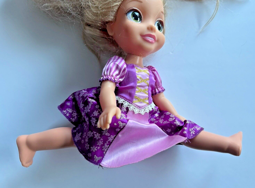 DISNEY PRINCESS RAPUNZEL Toddler Doll Tangled 14" MINT - Picture 10 of 11