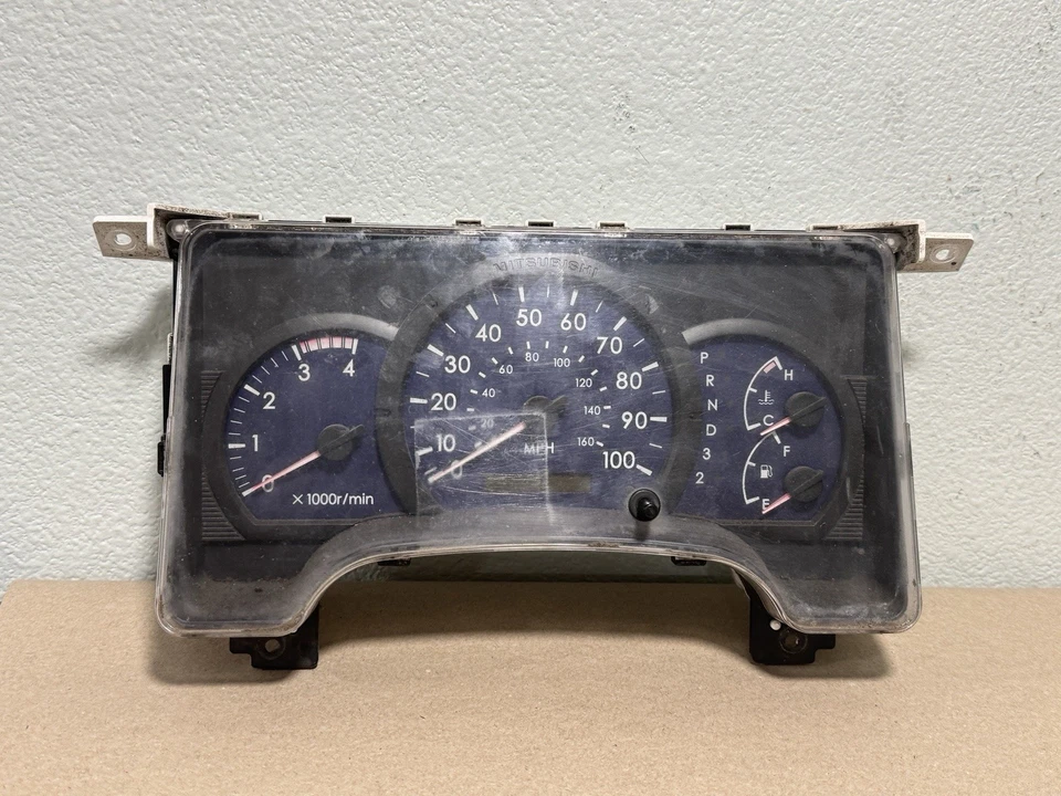 Mitsubishi Fuso Fe 2005 a 2007 tablero calibre clúster Foto 2 de 4