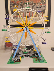 LEGO Creator Expert 10247 Ferris Wheel &ndash;  Used, All Minifigures, No Manual