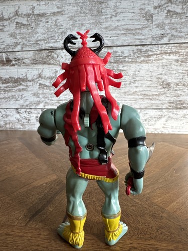 Thundercats 1985 MUMM-RA vintage LJN Figure With Helmet And Sword - Picture 2 of 7