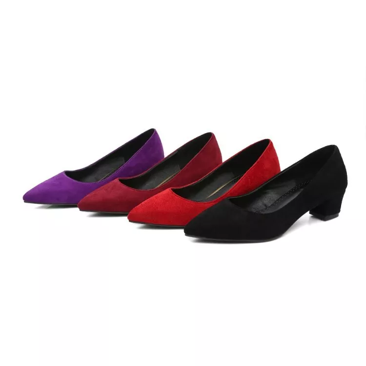 Low block clearance heel court shoes