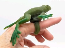 Vintage Rubber Jiggler Squishy Plastic Frog Toad Ring Toy Amphibian 1970s Read
