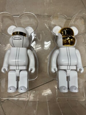 BE@RBRICK - Daft Punk - White Suits Ver. - 400% Medicom BE@RBRICK - Daft Punk - White Suits Ver. - 400% Medicom