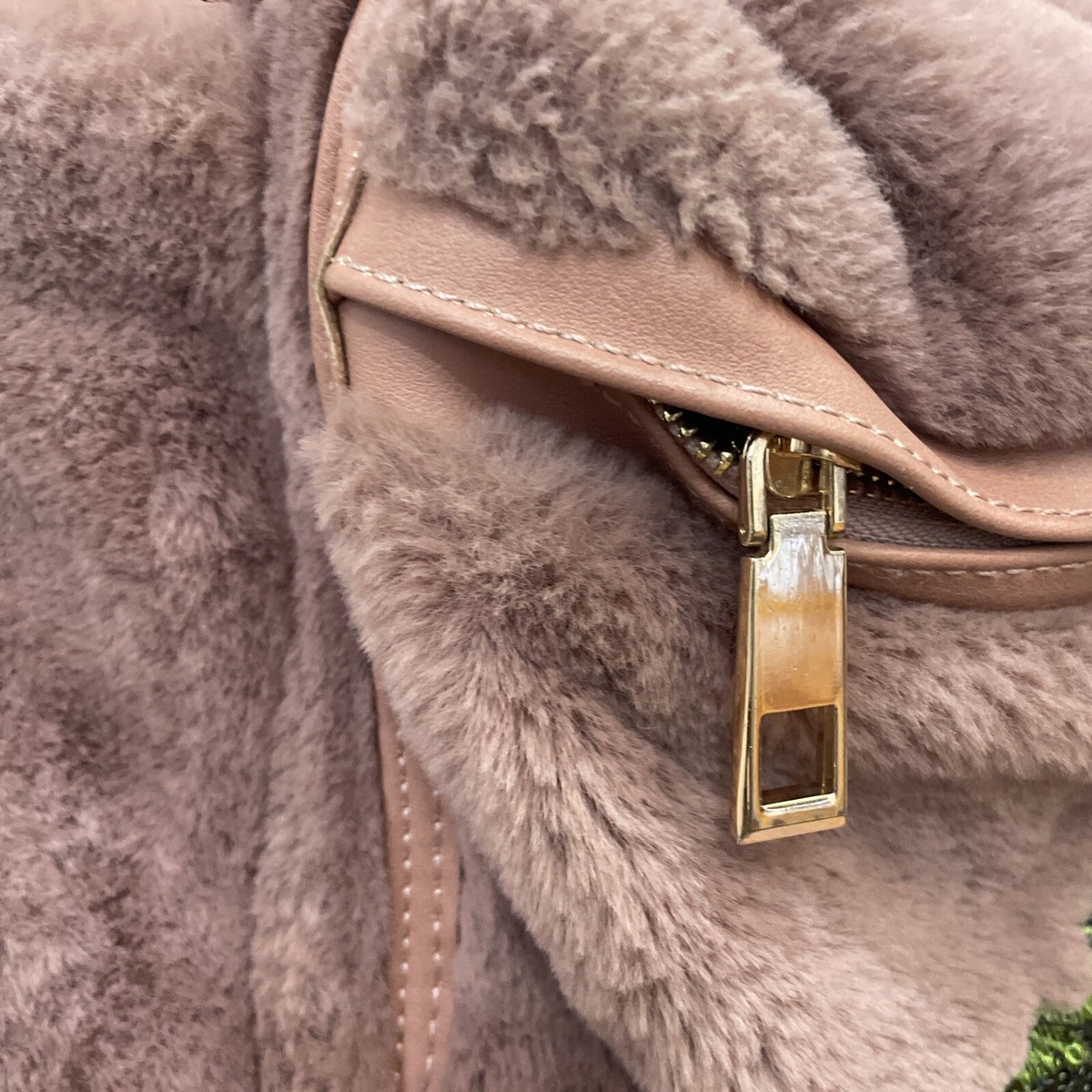 Italian Fur Backpack- A & M Italy- Super soft Mauve Color  display picture 2