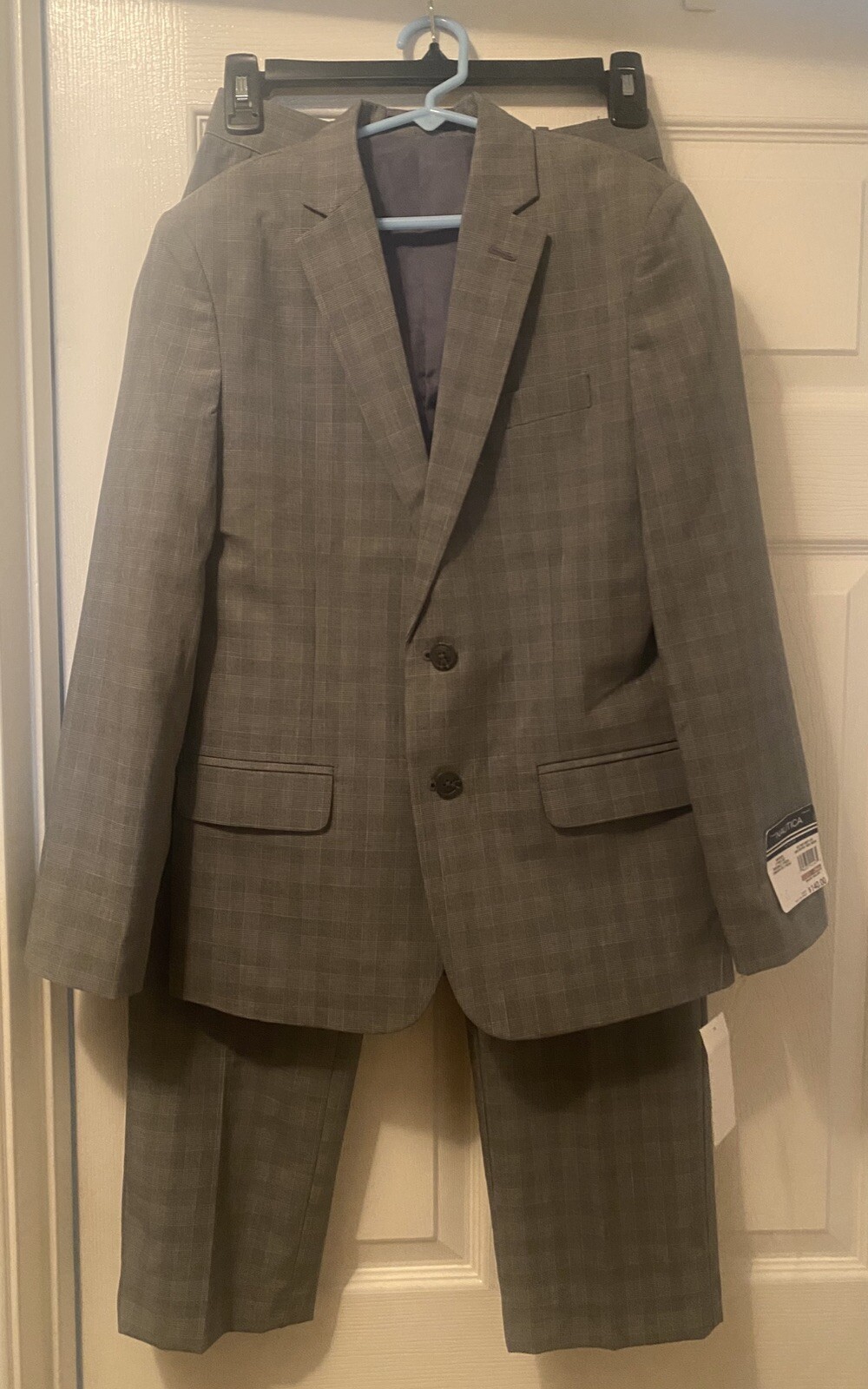 Picture 3 of 10