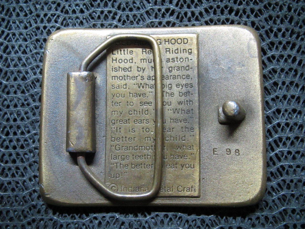 BIG BAD WOLF & LITTLE RED RIDING HOOD BELT BUCKLE! VINTAGE BIG BAD WOLF & LITTLE RED RIDING HOOD BELT BUCKLE! VINTAGE