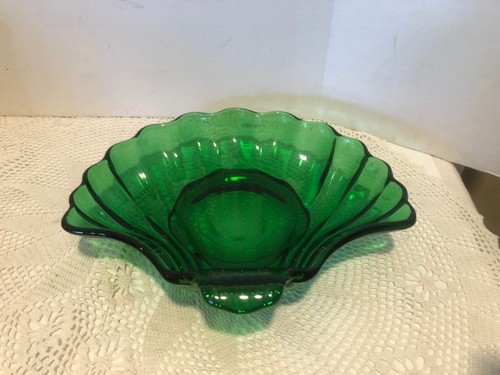 VTG MCM Anchor Hocking Forest Green Glass Shell Dish Candy Trinket Plate - Picture 2 of 3