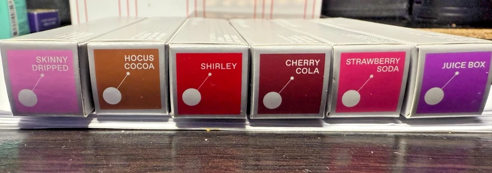 r.e.m. Beauty Essential Bálsamo Brillante por Goteo CAJA DE JUGO Tamaño Completo 0.15oz REM Foto 2 de 4