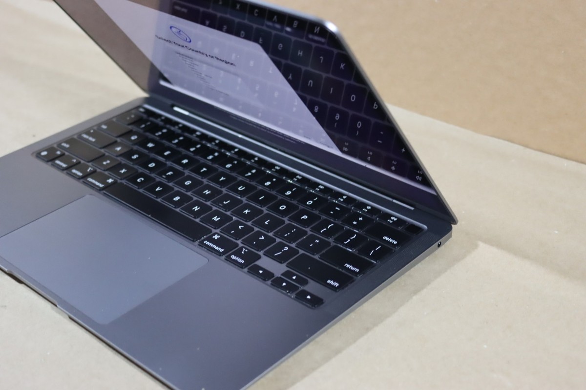 Apple MacBook Pro 13