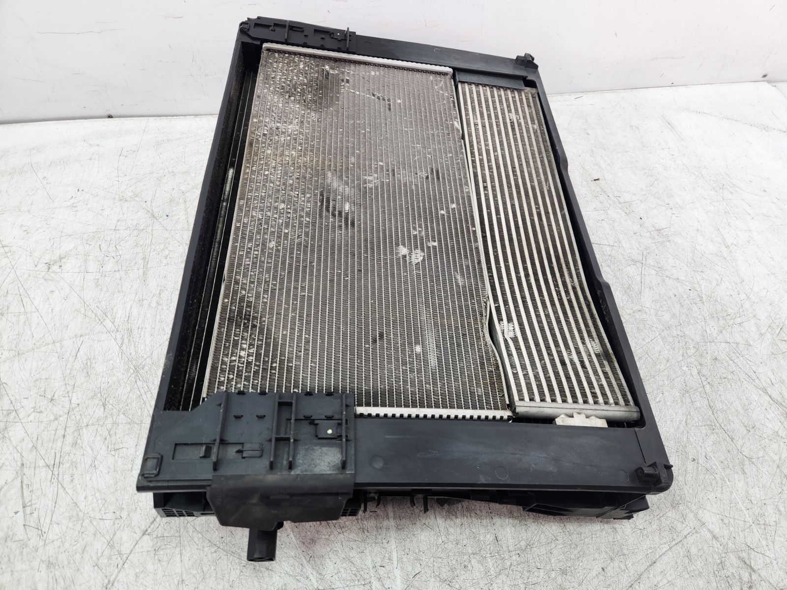 ✅10-14 OEM Rolls-Royce Ghost RR4 Engine Motor Cooling Coolant Radiator Assembly*