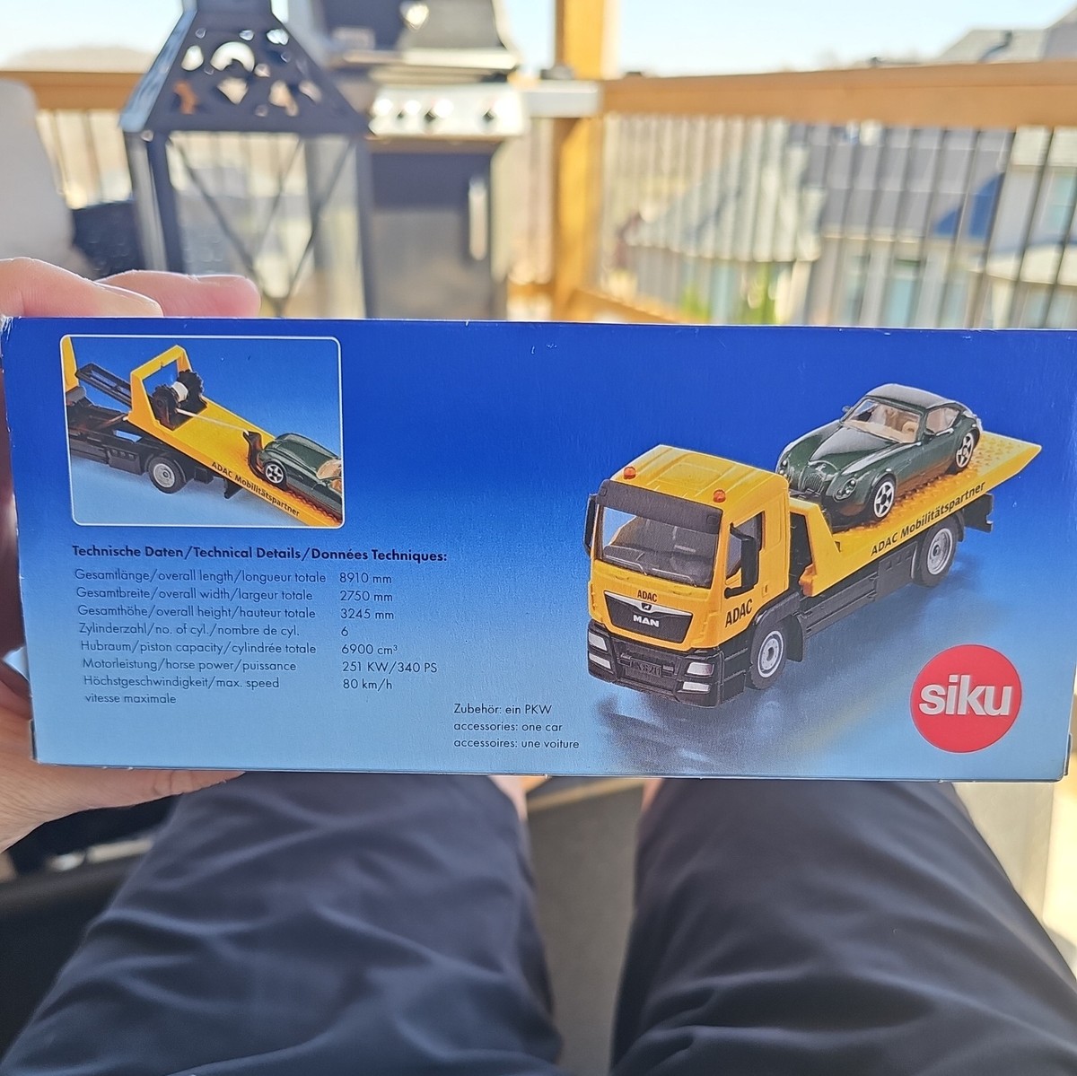 SIKU: 2712 MB Atego Auslands-ADAC Abschleppwagen NEW IN BOX 1:55