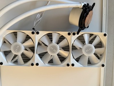 NZXT - Kraken Elite RGB 360mm 2024 Radiator (1x Single-Frame RGB Core Fan)
