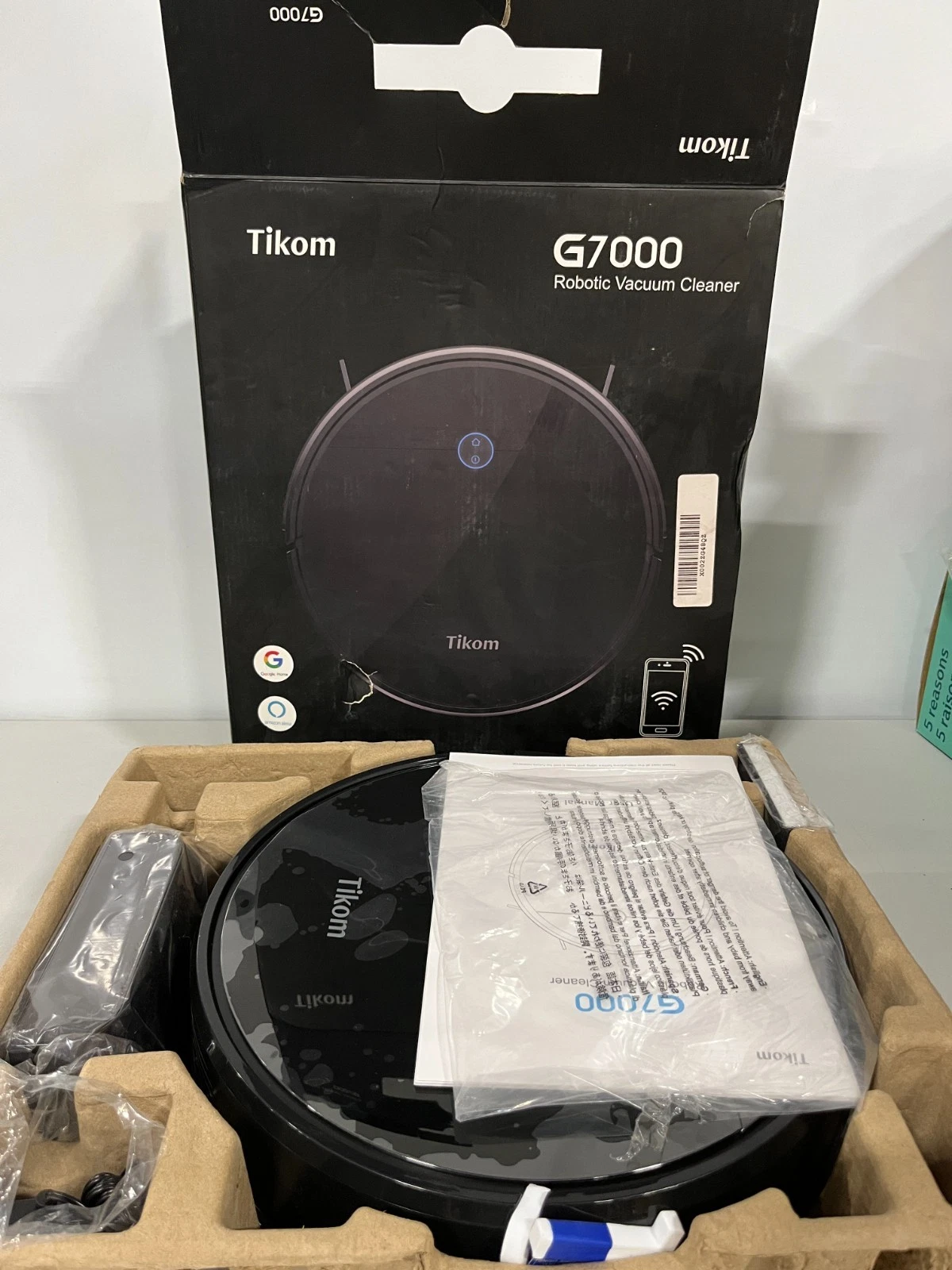 G7000 Robotic vacuum cleaner