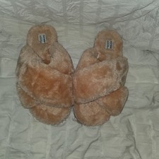 Old Navy Luxe Slippers Shoes Womens Size 8 Pink Faux Fur Slide Lined Cozy House