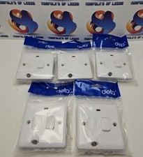 Deta 13A Switched Fused Spur & Flex Outlet With Neon Boiler Switch 5 pack M