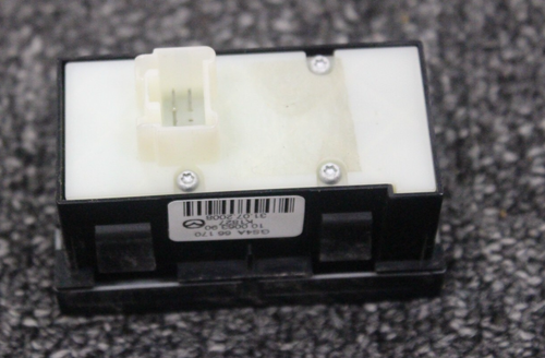 09-13 Mazda 6 DSC Off Info Switch Control - 第 3/3 張圖片