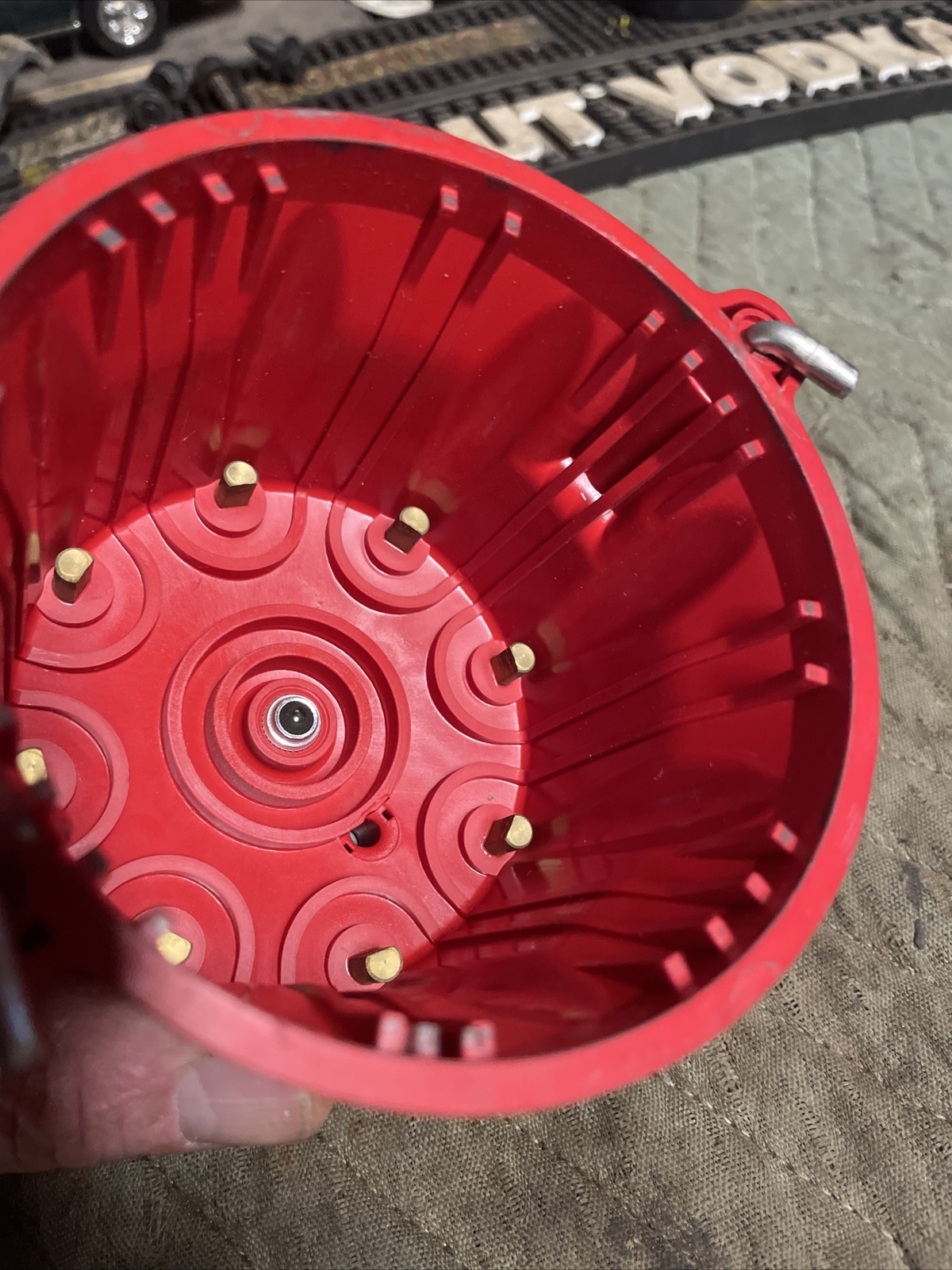 MSD 84335 RED Distributor Cap & Rotor Kit w/ Wire Retainer for Chevy V8