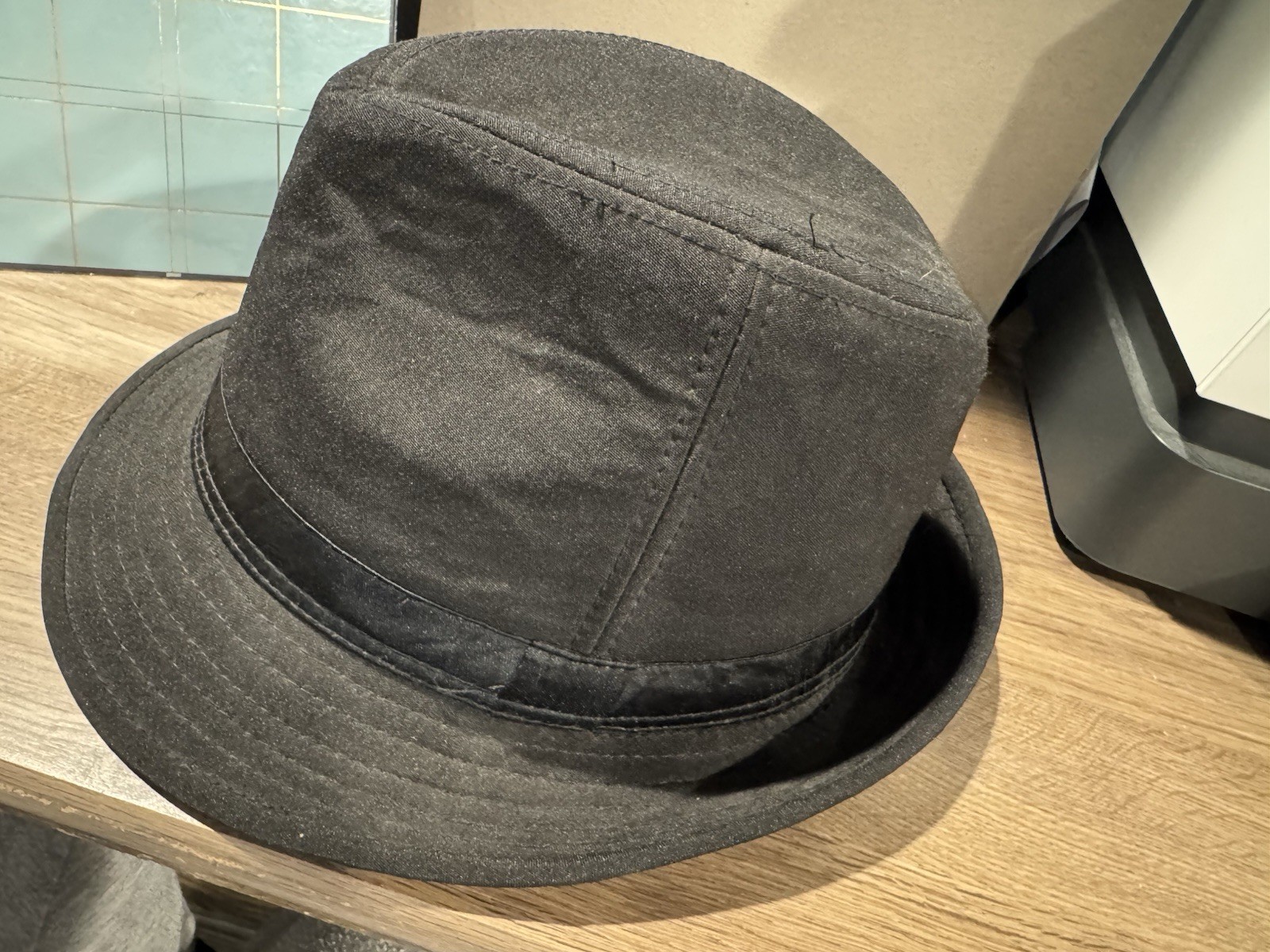 Black Fedora Hat Unisex  Solid Pattern One Size C… - image 3