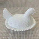 Vintage Indiana glass hen on nest Milk Glass
