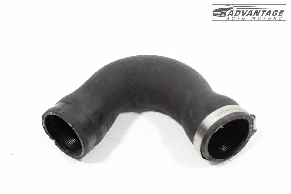 AUDI A3 QUATTRO 2015-20 8V 2,0 L motor intercooler lado derecho manguera tubo OEM Foto 2 de 4