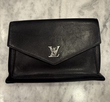 Louis Vuitton Black Shoulder Bag Chain Strap Silver Hardware Logo Accent