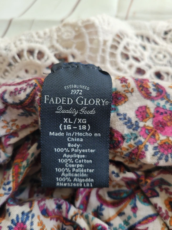 Top de mujer Faded Glory talla XL (16-18) colorido cachemir manga corta Foto 2 de 4