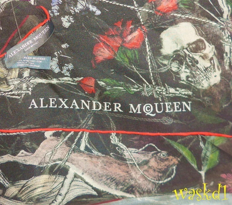 ALEXANDER MCQUEEN Negro Luna Sol Llaves TRAMPA DEL DIABLO Seda Gasa 52" Bufanda Nueva con Etiquetas Auténtica Foto 3 de 4