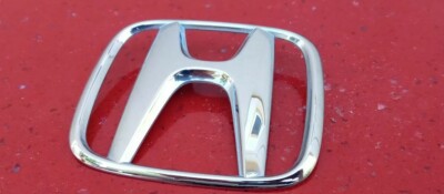 Purchase 2006-2007 Honda Accord Trunk H Emblem In Midlothian, Illinois - Foto 10