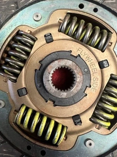 Nuevo embrague Valeo 52152220 para Chevy Aveo, Daewoo Lanos, Suz Swift, Pontiac G3 Foto 3 de 4