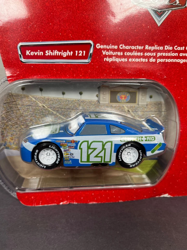 Figura Die Cast Kevin Shiftright 121 1:43 Disney Store Pixar The World Of Cars Foto 2 de 4