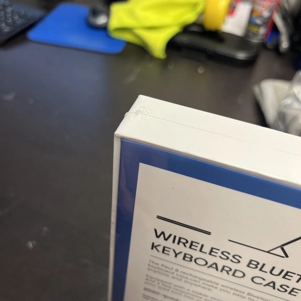 Paul B Wireless Bluetooth Keyboard Case for iPad Air 10.9-inch (2020/22 Magnetic - Image 4 of 4