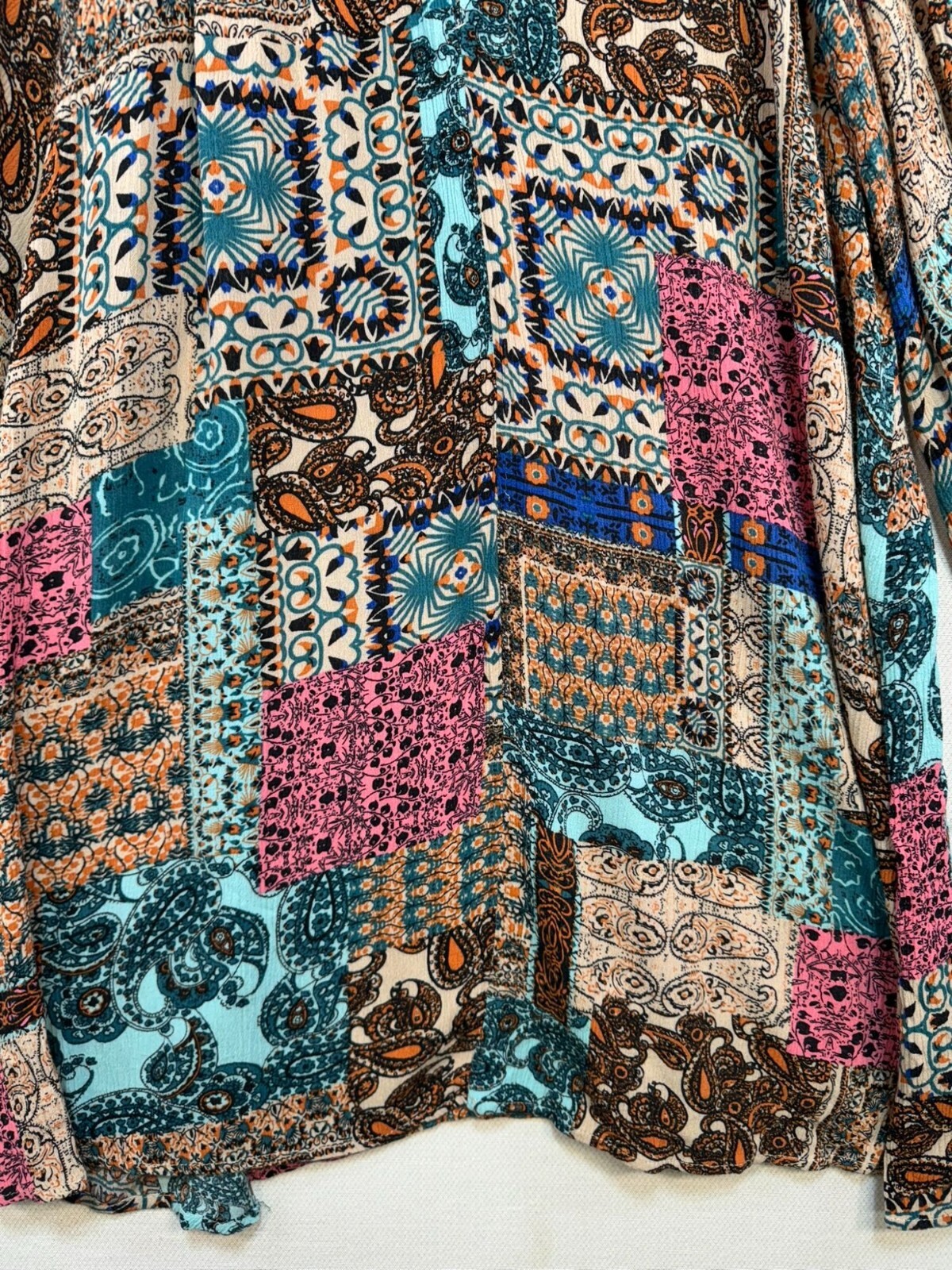 Umgee Womens Patchwork Pattern Long Sleeve Shirt … - image 4