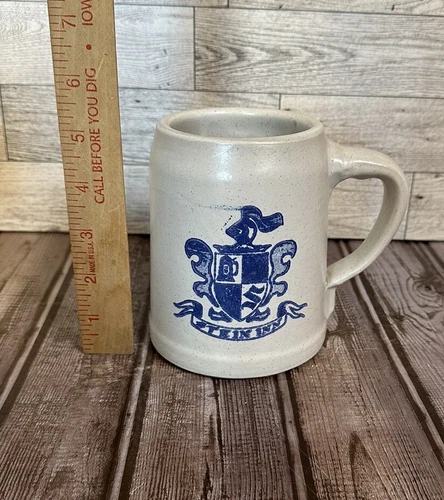 MONMOUTH POTTERY- MAPLE LEAF –BLUE AND WHITE COAT OF ARMS STEIN INN MUG/STEIN