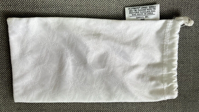 OAKLEY WHITE SUNGLASS CASES HARD CLAMSHELL EMBOSSED LOGO AND  display picture 2