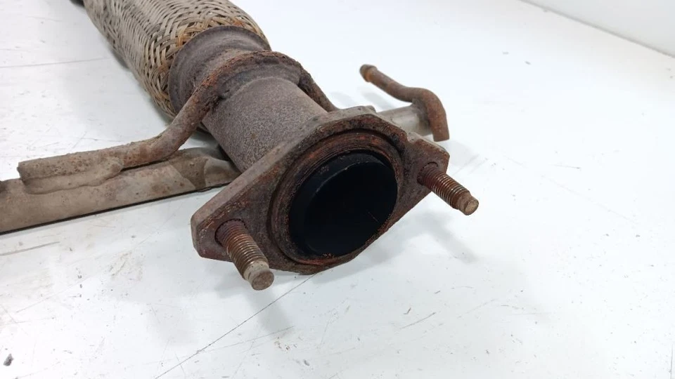 Tubo de escape cruzado Mazda CX-9 2012 2011 2010 Foto 2 de 4